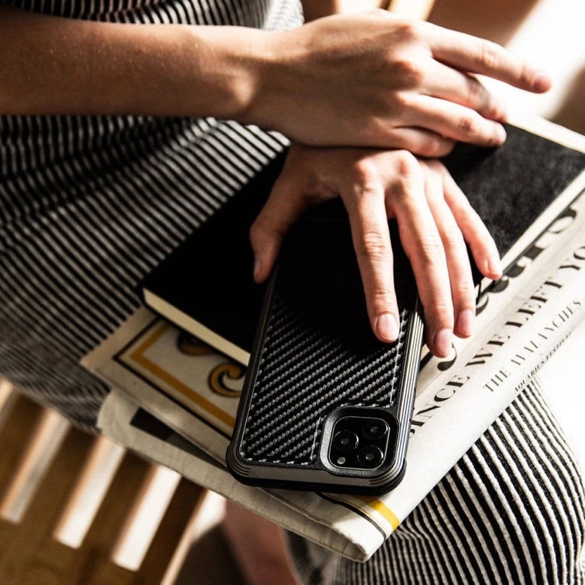 IPhone 11 Pro Max Case Raptic Lux Black Carbon Fiber 4 IPhone 11 Pro Max Case Raptic Lux Black Carbon Fiber - Image 2