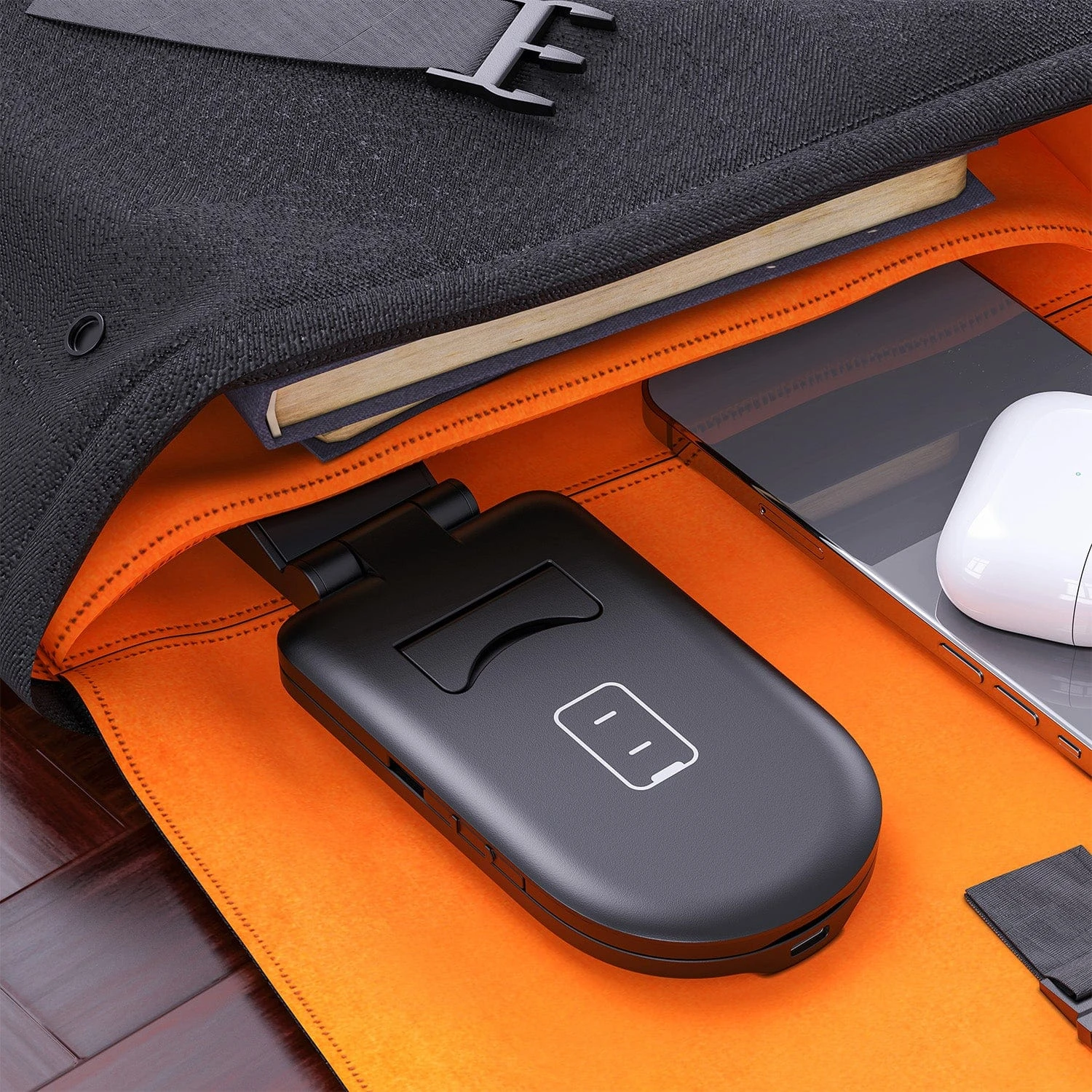 Urban Travel Buddy 3 In 1 Wireless Charger - Apple/Samsung Phone/Watch/Air Pod 8 Urban Travel Buddy 3 In 1 Wireless Charger - Apple/Samsung Phone/Watch/Air Pod - Image 6